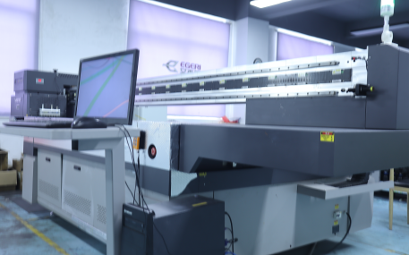 UV Printers at Work: Crafting Durable and Stunning Prints Step by Step